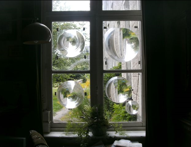 Essais de lentilles de Fresnel pour les vitraux de la Chapelle